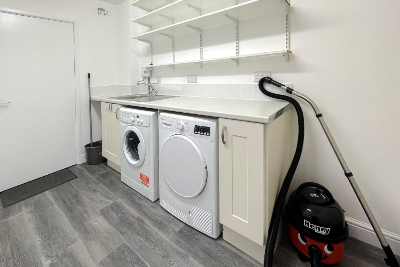 Wester-Moor Comfy Modern House In Barnstaple By Staystay Com Eksteriør bilde